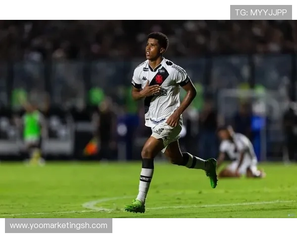 切尔西客战伯恩利：德拉普、吉滕斯、安德雷-桑托斯出战